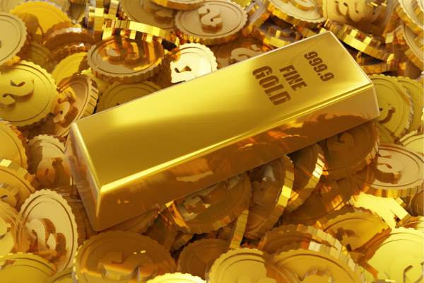 黄金再攀高峰，美国大选与经济数据成焦点