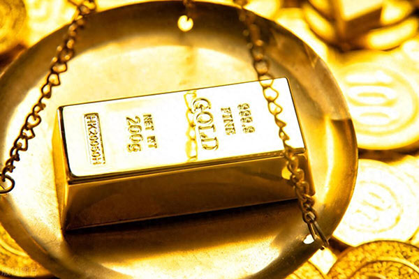 美国非农数据崩盘，黄金多头剑指3700美元