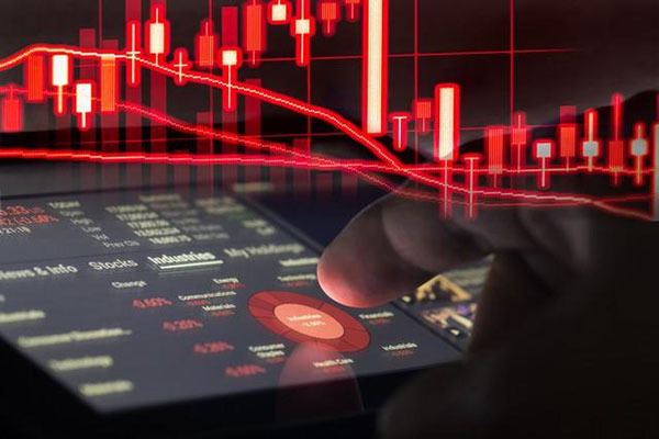 投资者蜂拥而至，黄金价格创历史新高，2025年暴涨40%