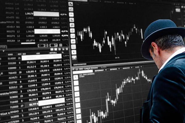 美联储降息助推金价创历史新高，后市能否一飞冲天