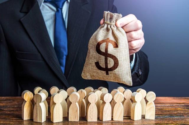 港股回购、分红双双创纪录：1536亿港元买自己，1.35万亿派现金